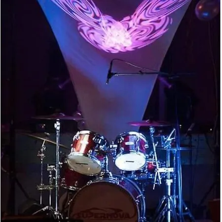 Κάμπινγκ Le Bois De Pins Salses-le-Chateau