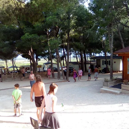 Le Bois De Pins Salses-le-Chateau