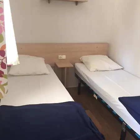 Κάμπινγκ Le Bois De Pins