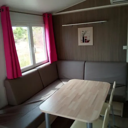 Campsite Le Bois De Pins 3*