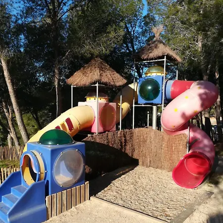 Le Bois De Pins אתר קמפינג